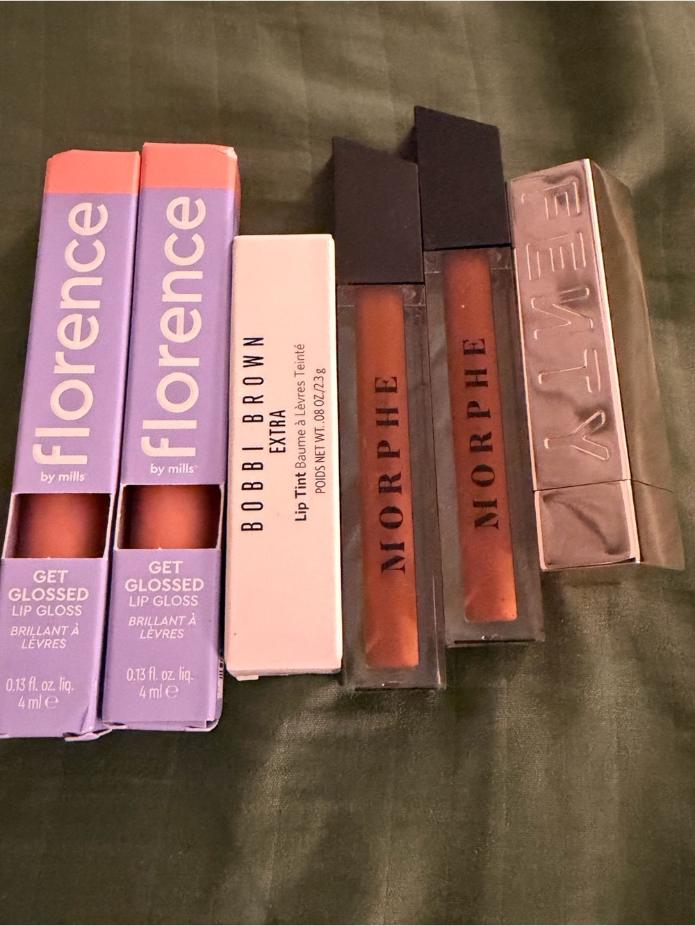 Lip Bundle (get 6 Lippis) Brand New